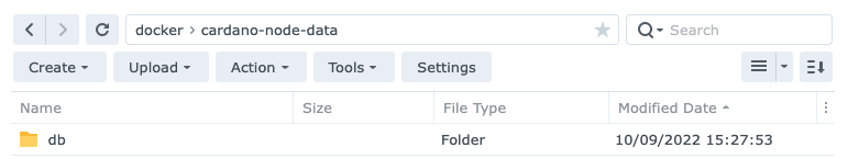 Docker - Copy the database directory